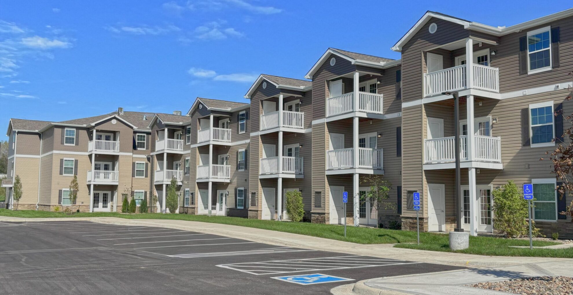 Connect55+ Blue Springs Exterior Side