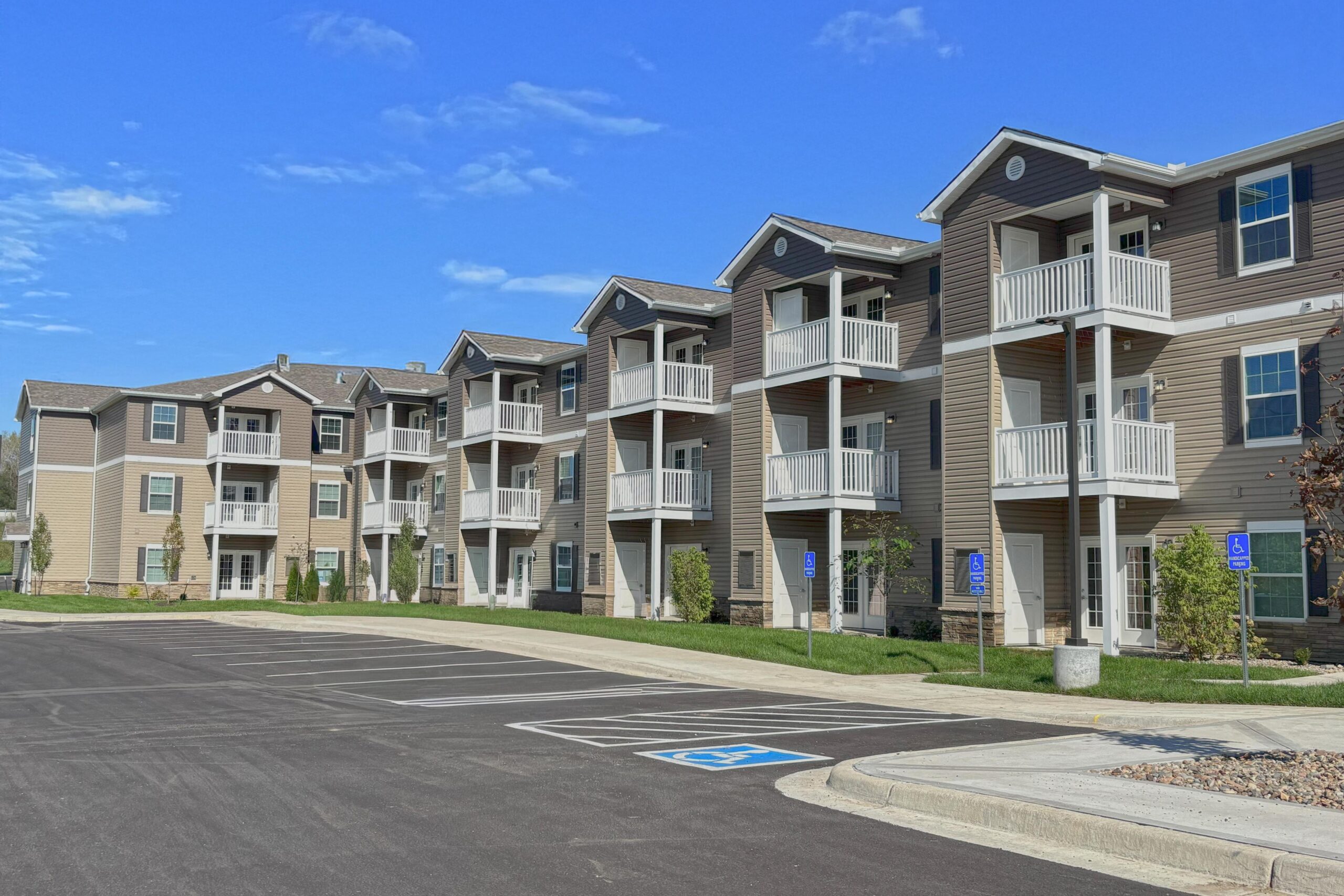 Downsizing in Style: Modern Senior Apartments