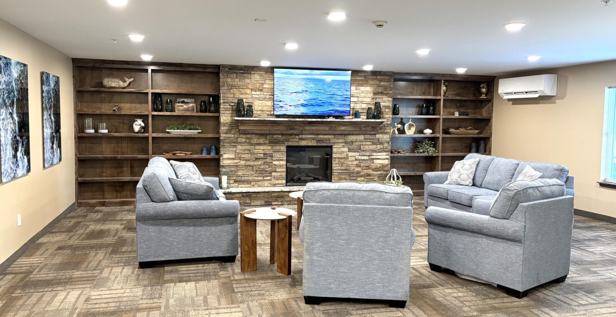 Connect55+ Blue Springs Lounge